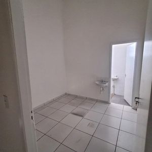 Image 2 - 875039