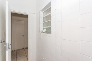 Image 156 - 875039