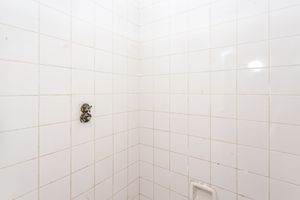 Image 157 - 875039