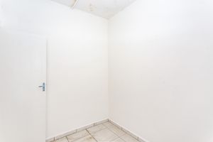 Image 166 - 875039