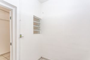 Image 174 - 875039