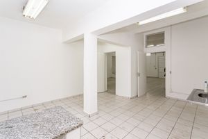 Image 191 - 875039