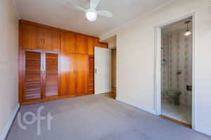 Image 1 - 875042