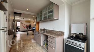 Image 15 - 875043