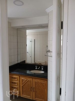 Image 19 - 875044