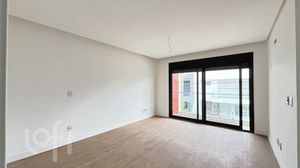 Image 17 - 875045