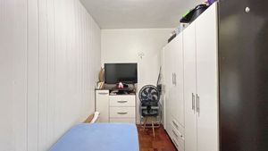 Image 10 - 875048