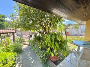 Image 4 - 875049