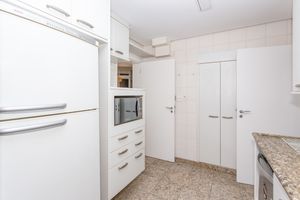Image 67 - 875054