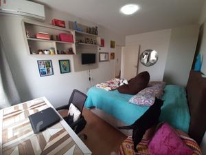 Image 8 - 875114