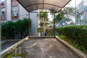 Image 33 - 875114