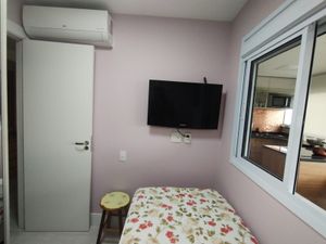 Image 7 - 875115