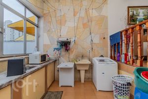 Image 34 - 875123