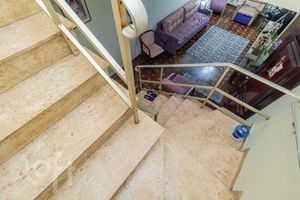 Image 16 - 875123