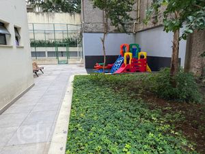 Image 14 - 875130