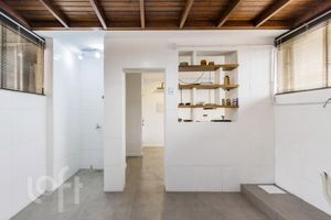 Image 11 - 875140