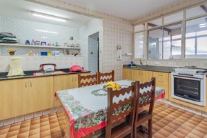 Image 33 - 875143
