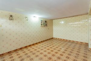 Image 37 - 875143