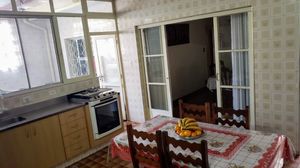 Image 4 - 875143