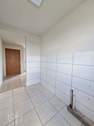 Image 34 - 875150