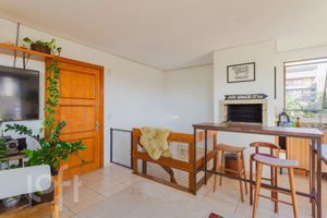Image 17 - 875152