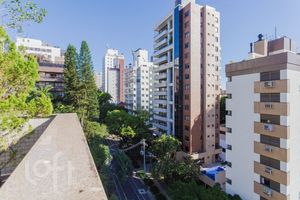 Image 24 - 875152