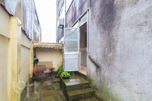 Image 19 - 875153