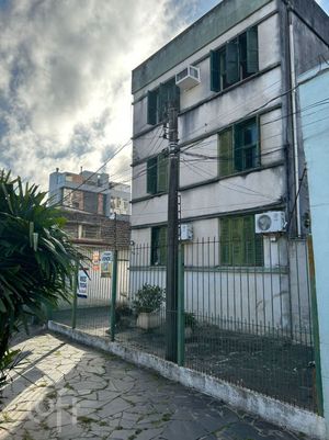 Image 31 - 875153