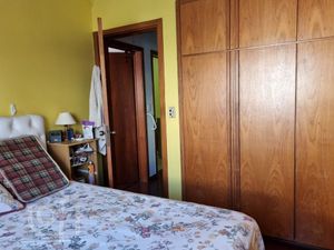 Image 6 - 875161
