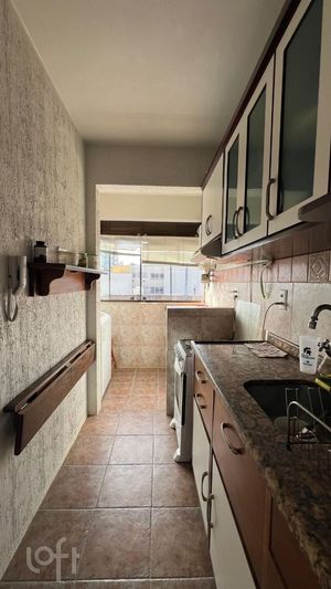 Image 12 - 875163