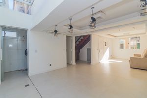 Image 19 - 875166