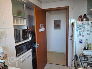Image 16 - 875167