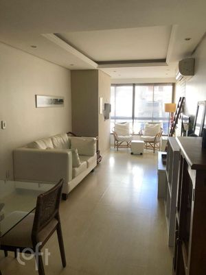 Image 19 - 875167
