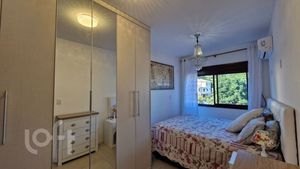 Image 14 - 875170