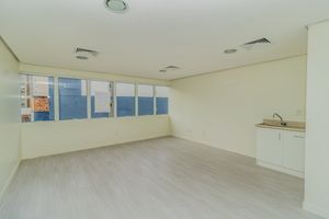 Image 3 - 875179