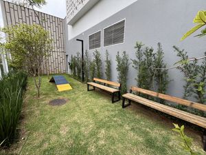 Image 15 - 875183