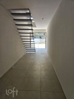 Image 1 - 875184