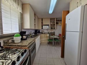 Image 9 - 875187