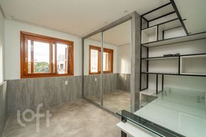 Image 13 - 875215