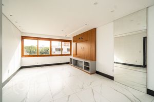 Image 3 - 875215