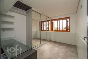 Image 17 - 875215