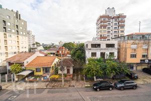 Image 6 - 875215