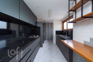 Image 8 - 875215