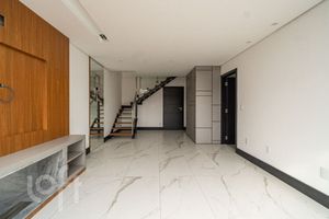 Image 4 - 875215