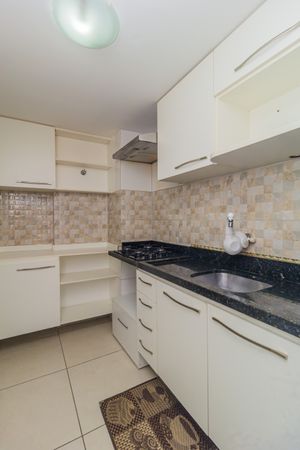 Image 17 - 875247