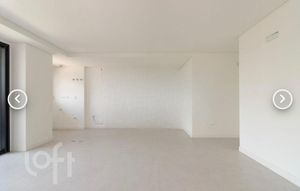 Image 4 - 875280