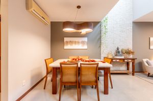 Image 7 - 875287