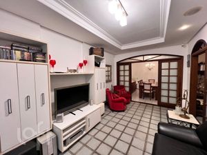 Image 10 - 875289