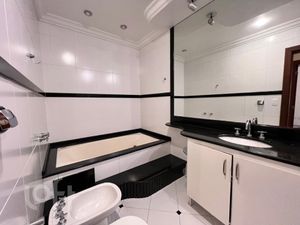 Image 19 - 875289