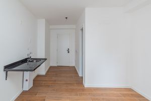 Image 8 - 875296